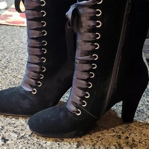 Velvet  holiday  boots